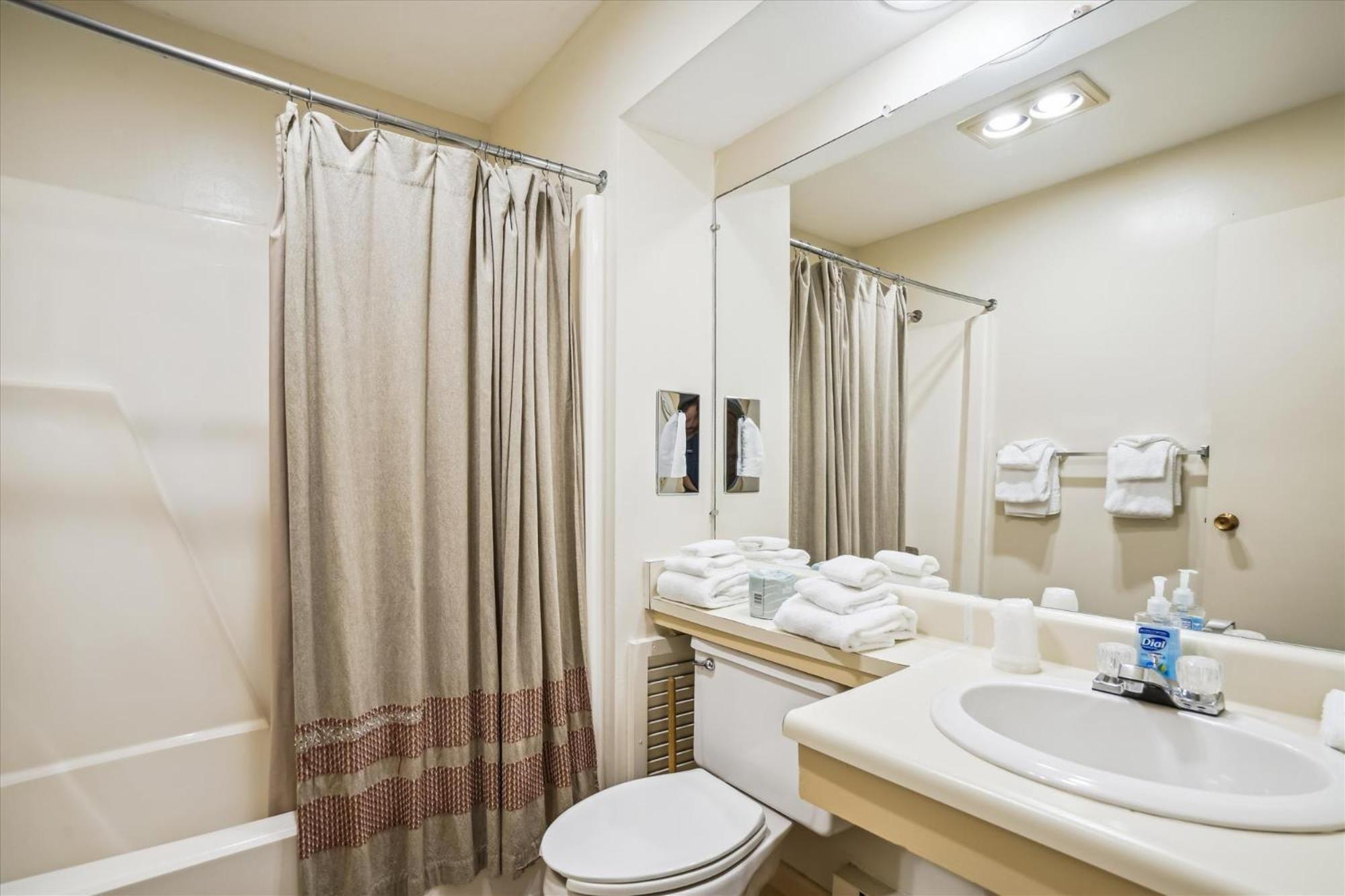 Cedarbrook Queen Suite 106 基灵顿 外观 照片